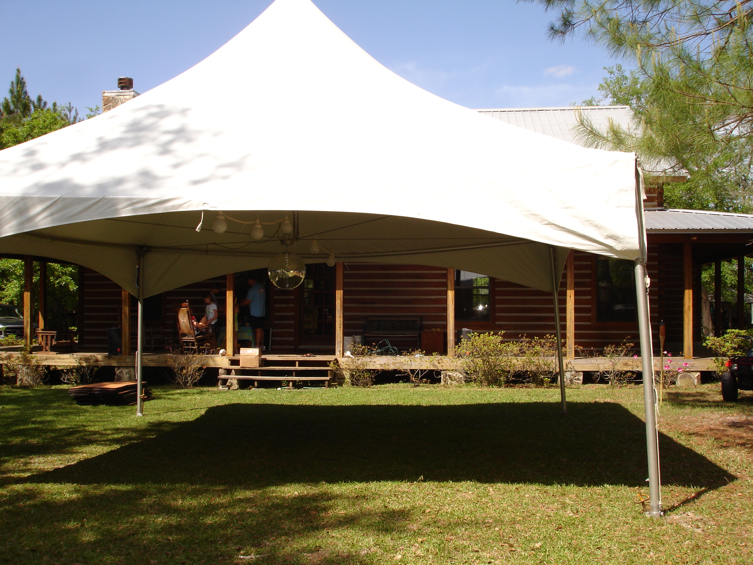 Tent - 20'x20' with Discoball