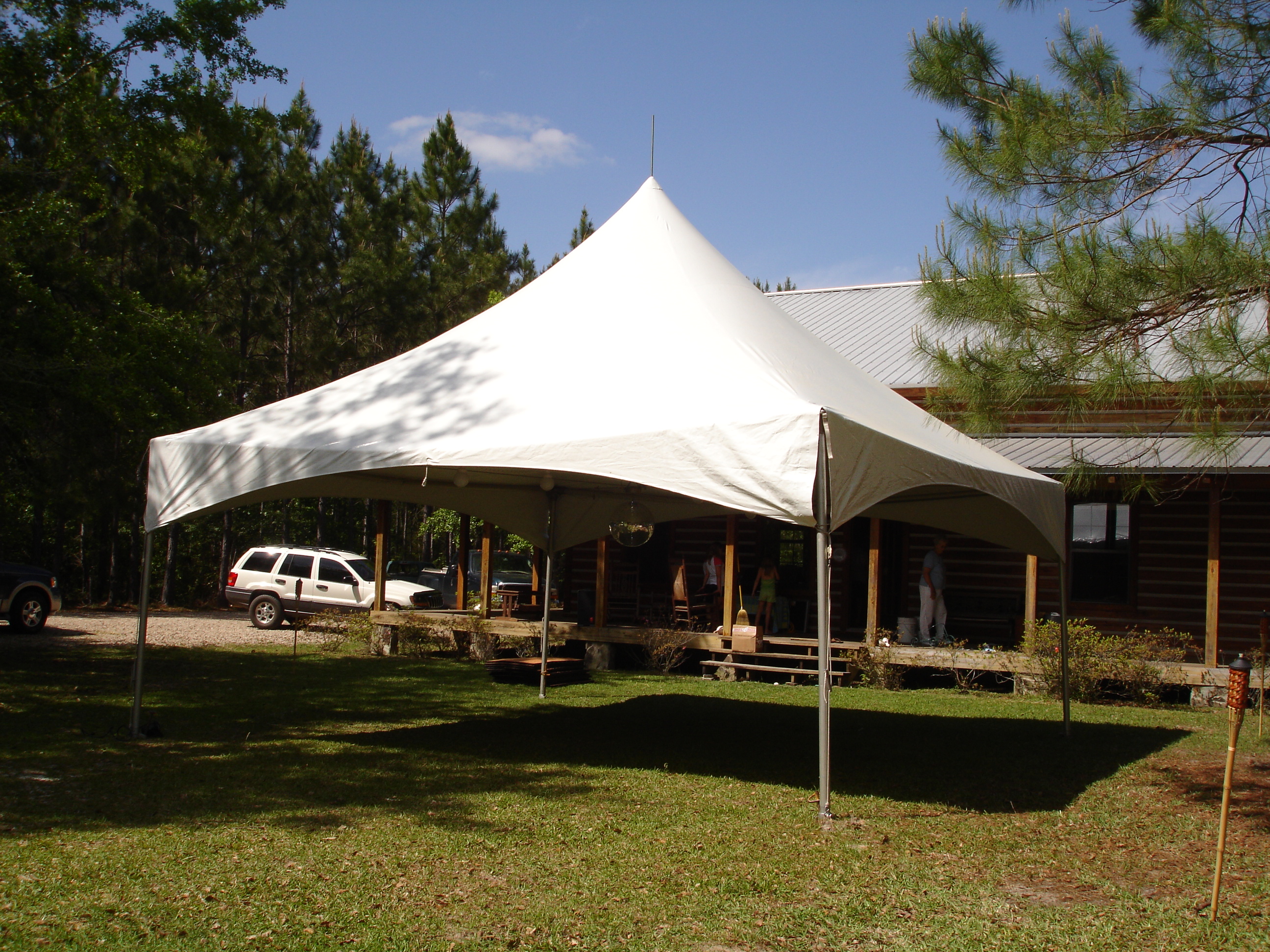 Tent - 20'x20' with Discoball